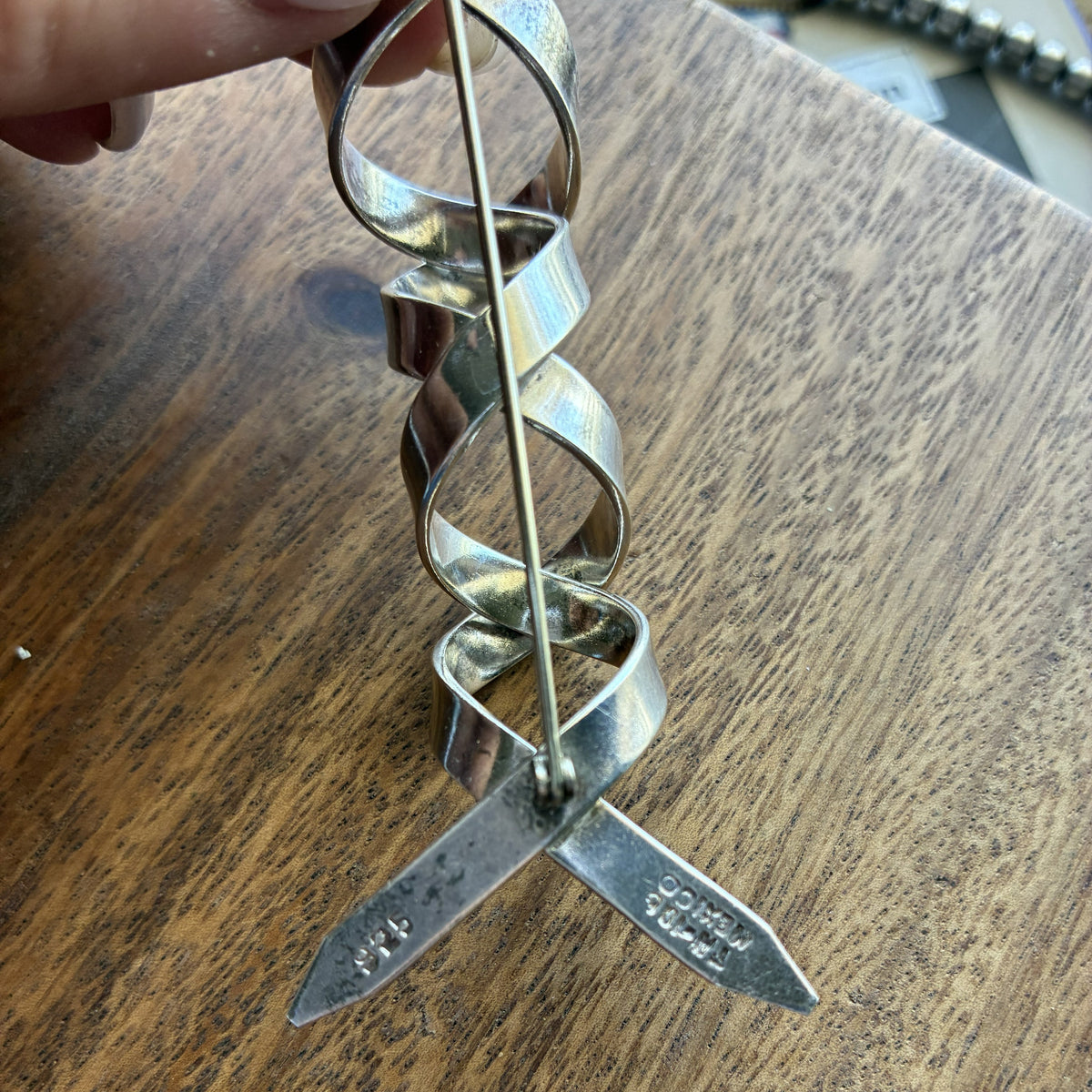 Silver Ribbon Brooch