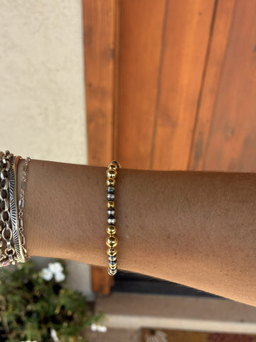 5mm Gold Plated & Pearl Stretchy Bracelet